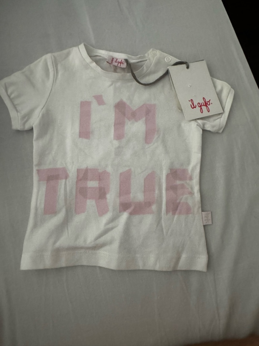 Il Gufo White Tee with Pale Pink "I'M TRUE" Graphic